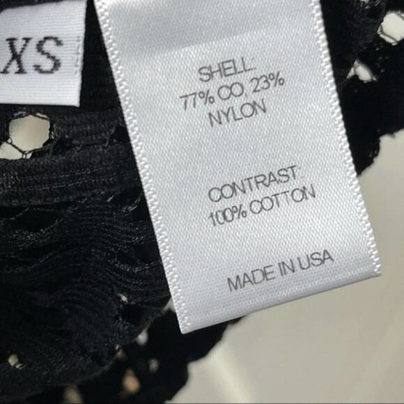 VMT LA Black Luxe crochet top, Career, 
Capsule, Minimalist, Cocktails, 2 - Picture 6 of 7